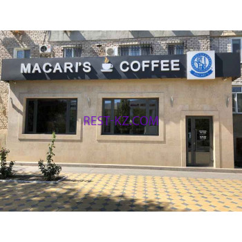 Macari's