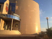 Довольный салон