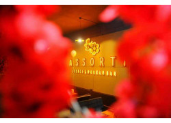 Assorti lounge bar