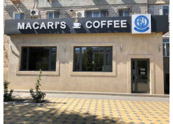 Macari's